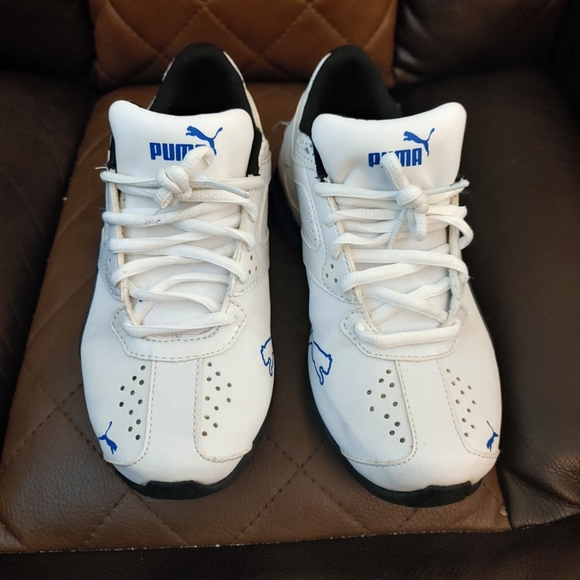 Boys PUMA sneaker - Picture 1 of 3